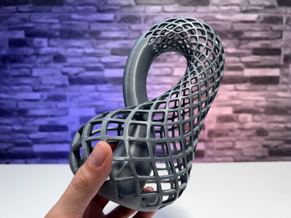 3D Printed Klein Bottle Vase