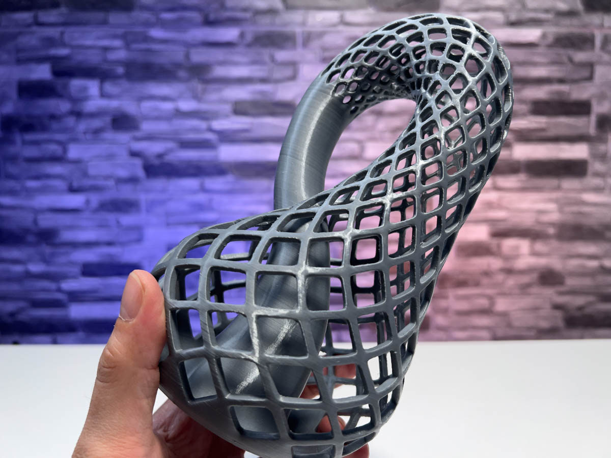 3D Printed Klein Bottle Vase