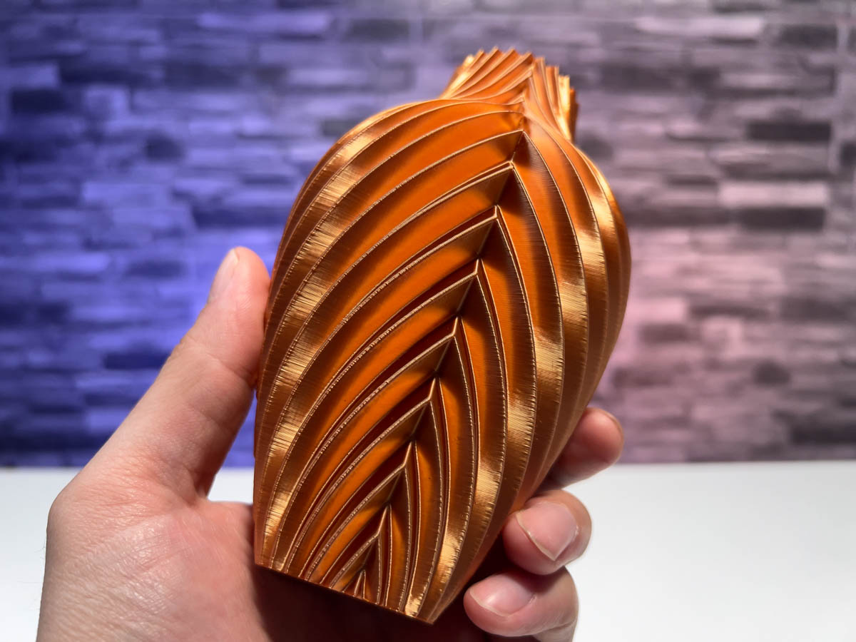 3D Printed Chromatic Vase