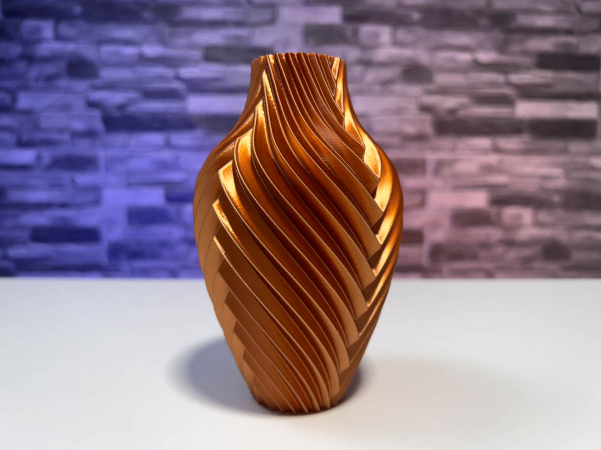 3D Printed Chromatic Vase