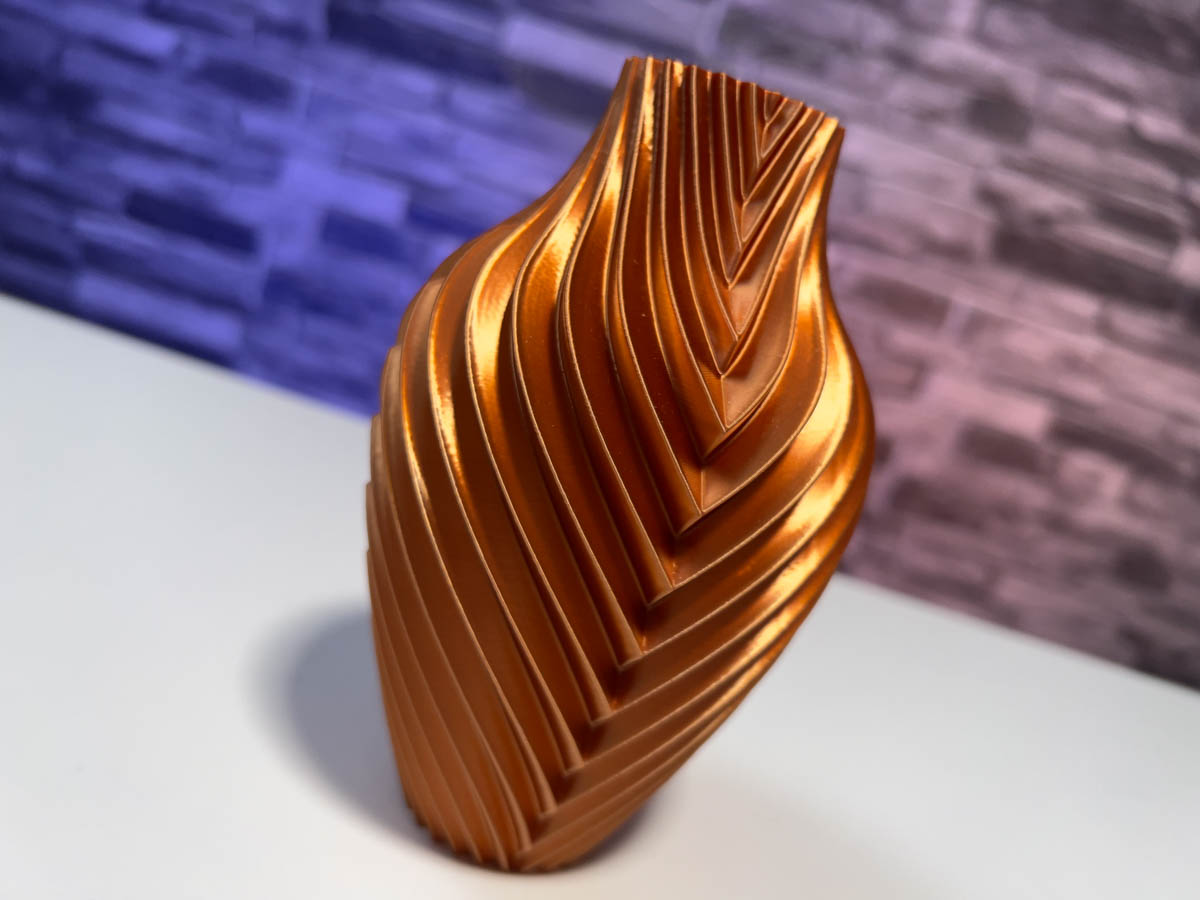 3D Printed Chromatic Vase