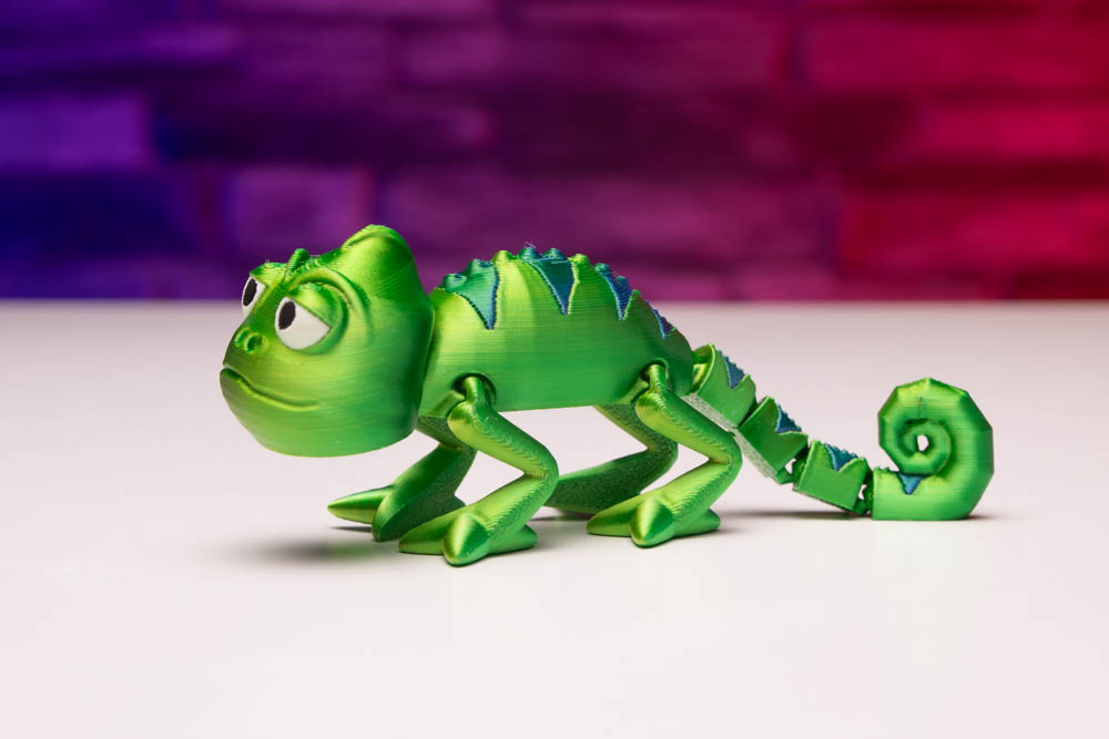 3D Print Multicolor Articulated Chameleon