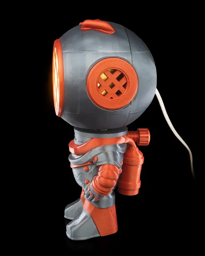 3D Print Mecha Diver - Table Lamp STL for Download