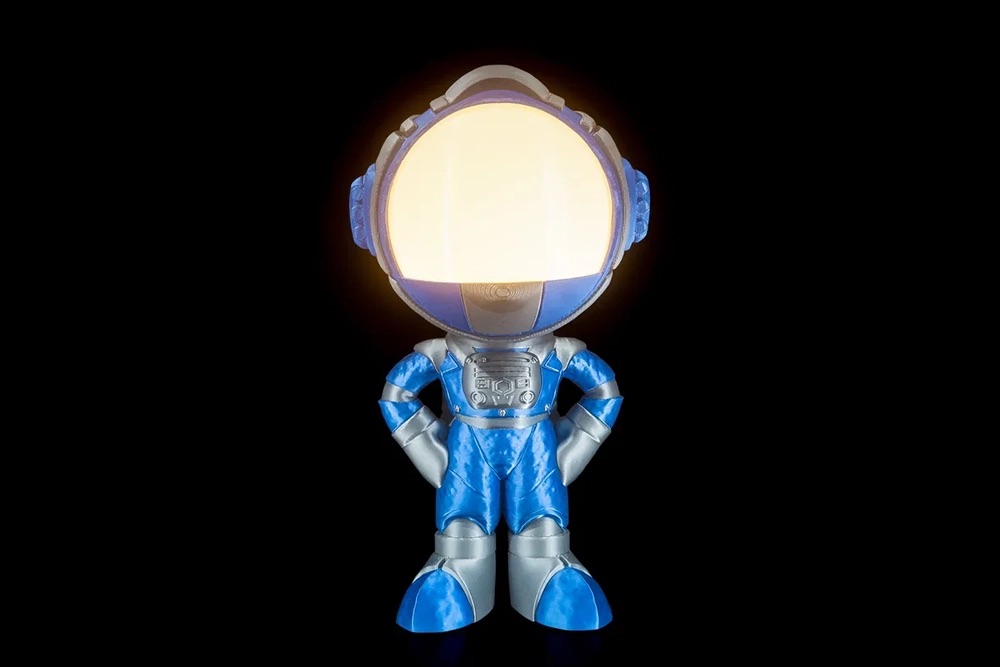 3D Print Mecha Astronaut - Table Lamp STL for Download