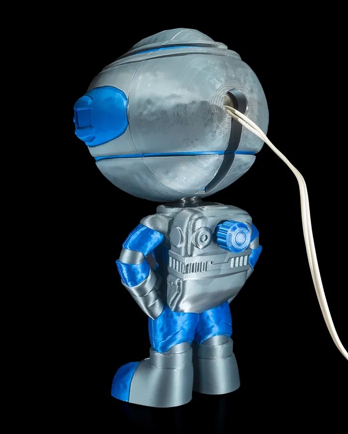 3D Printed Mecha Astronaut Table Lamp STL for Download